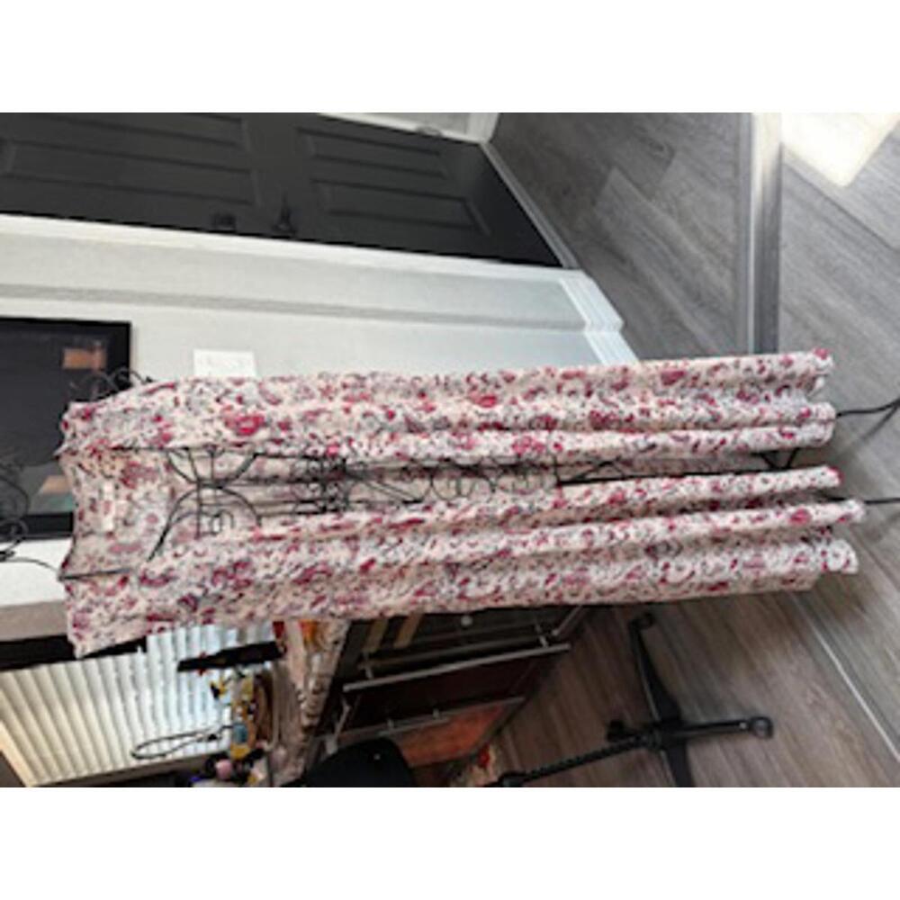 Duster by Mossimo Size XXL Floral Print , sleeveless just add boots !